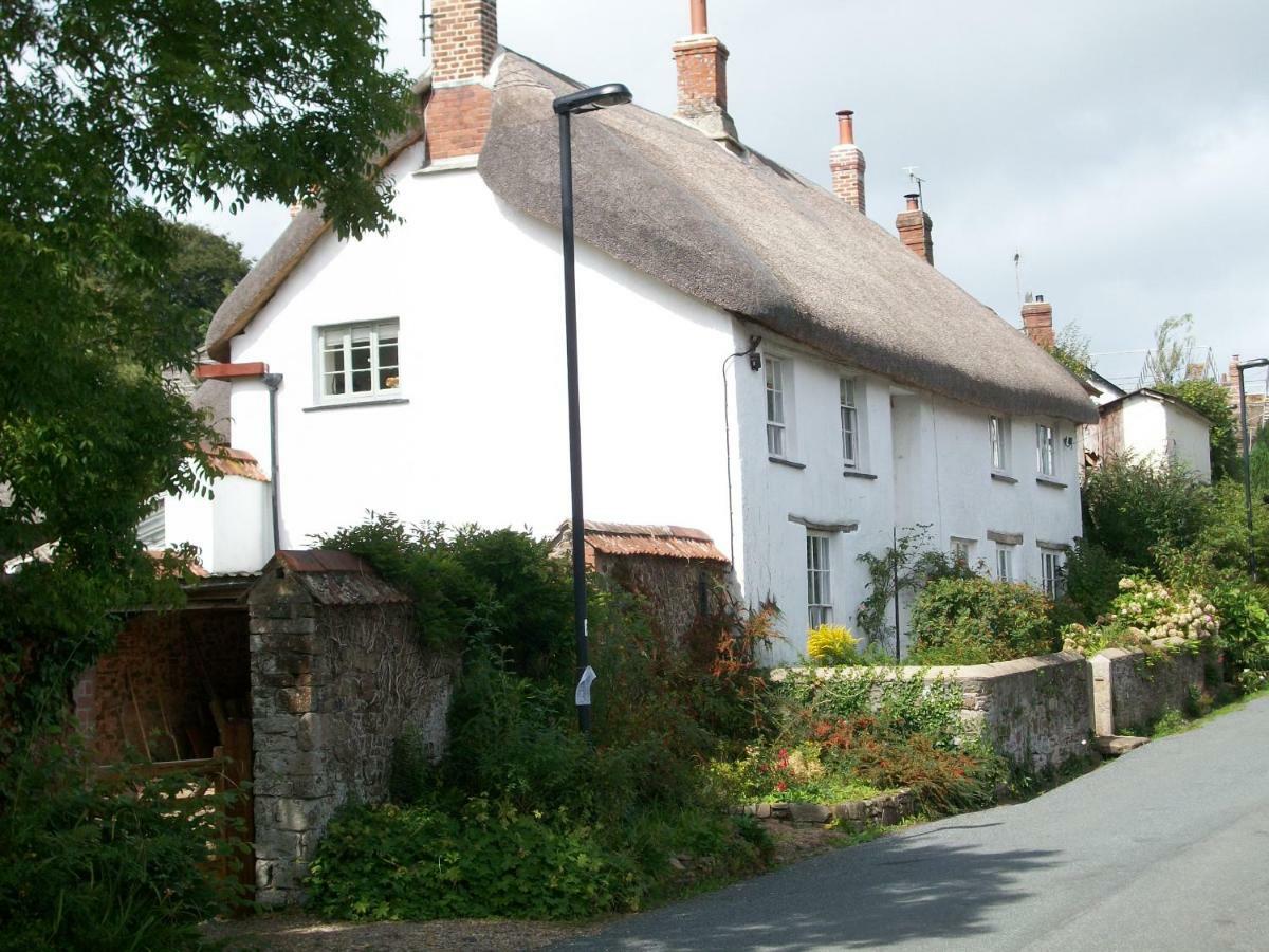 Middletown Farmhouse B&B Okehampton Exterior photo